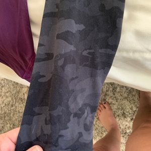 Lululemon dark blue Camo align pants